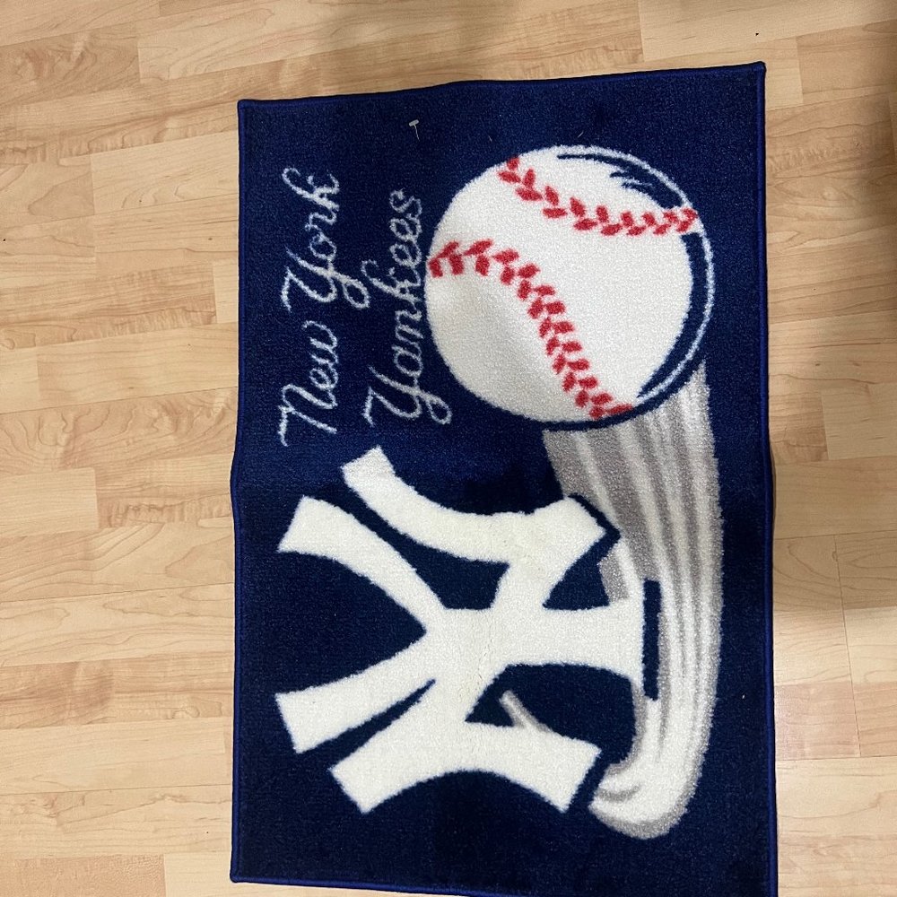 New York Yankees Door Mat - 20" X 30" - Officially Licensed - New in a Bag